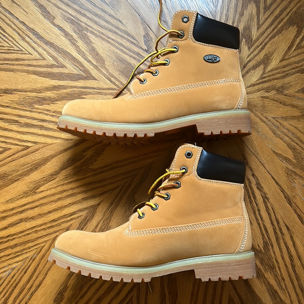 Like New! Lugz Women’s Convoy Work Boot • Like New w/ Scuffs • Women’s Size 11 - Picture 11 of 16